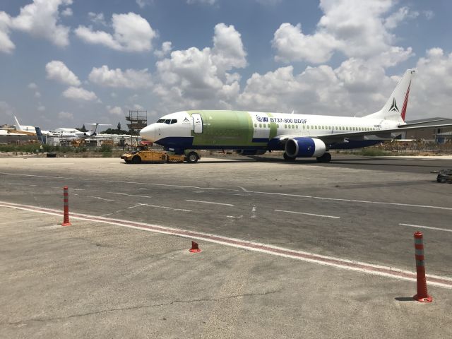 Boeing 737-700 (N916SC) - Being towed for a test flight