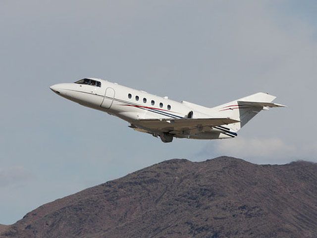 Hawker 800 (N200RG)