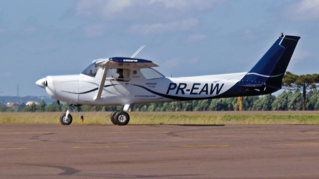 Cessna 152 (PR-EAW)
