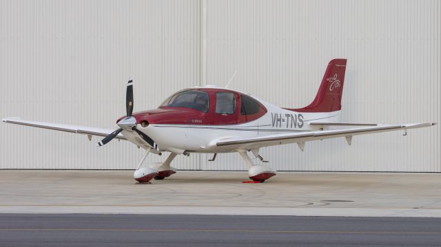 Cirrus SR-22 (VH-TNS)