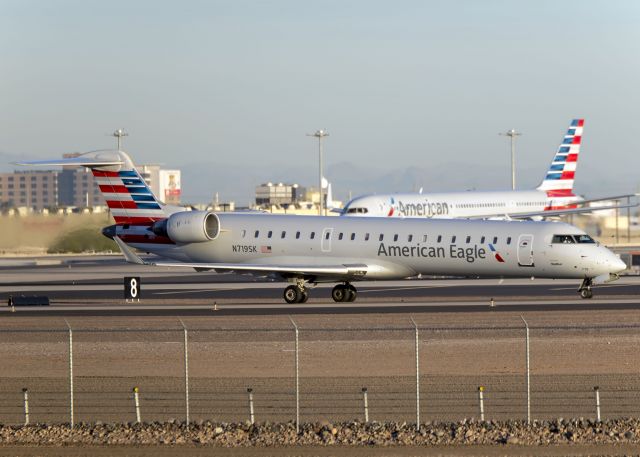 Canadair Regional Jet CRJ-700 (N719SK)