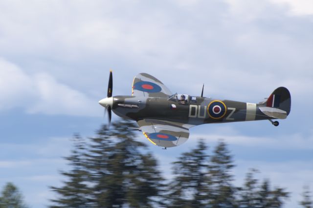 SUPERMARINE Spitfire (NX614VC)