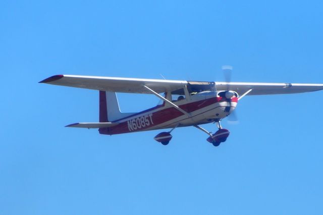 Cessna Commuter (N6085T)