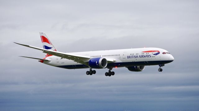 Boeing 787-9 Dreamliner (G-ZBKP) - BOE493 on final to Rwy 16R to complete a C2 flight on 12.2.16. (ln 493 / cn 38632).