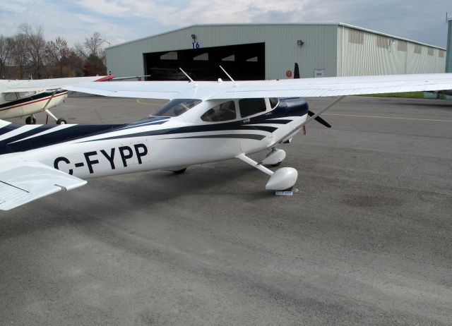 Cessna Skylane RG (C-FYPP)