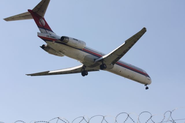 McDonnell Douglas MD-80 (I-SMEC)