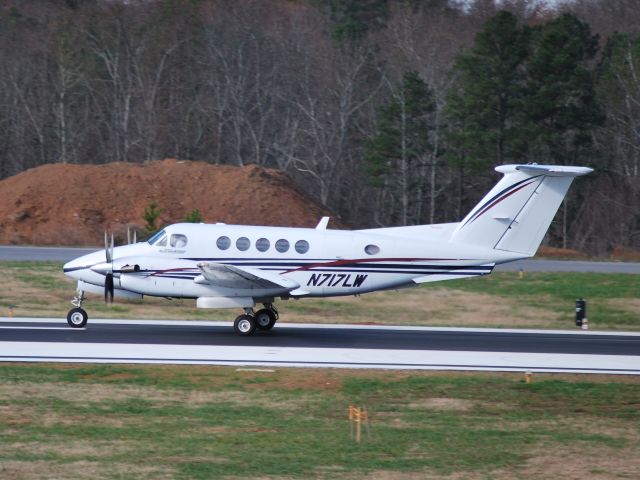 — — - Arriving runway 20 - 12/3/09