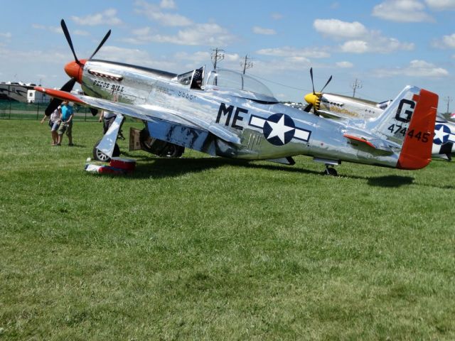 North American P-51 Mustang (N4132A)