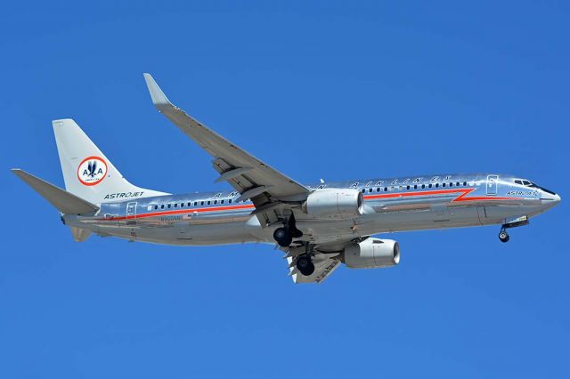 Boeing 737-800 (N905NN) - American Airlines 737-823 N905NN in heritage Astrojet livery visited Phoenix Sky Harbor on August 18, 2017.