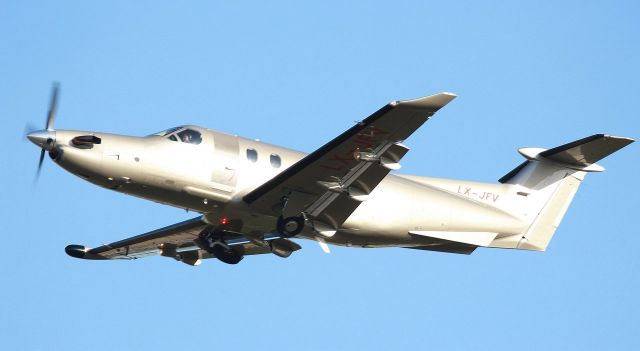 Pilatus PC-12 (LX-JFV)