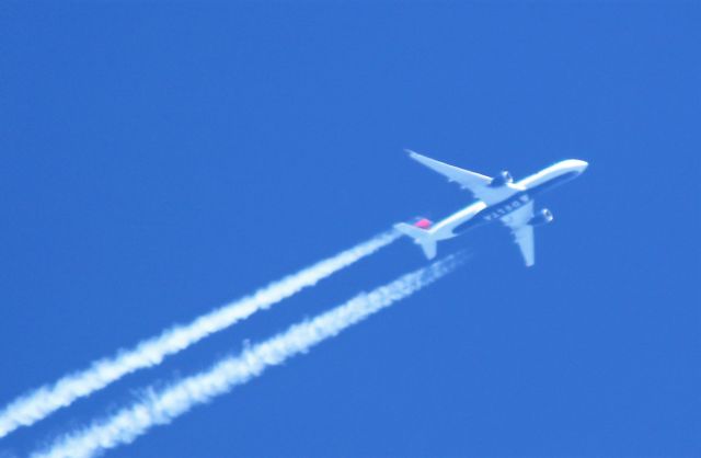 Airbus A350-900 (N509DN) - ICN-ATL  Cruising over SEA at 41,000ft. at 600mph.