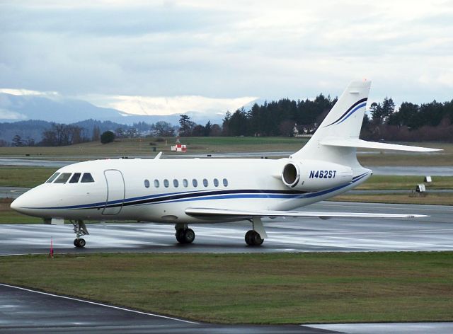 Dassault Falcon 2000 (N462ST) - JTL462