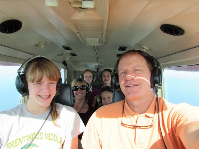 Cessna Super Skymaster (N2577S) - Now we are on our way to Marathon, FL for some snorkeling.  The return trip was at night and we were fairly green after a day in 4 seas on a 30 boat.