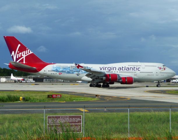 Boeing 747-400 (G-VLIP)