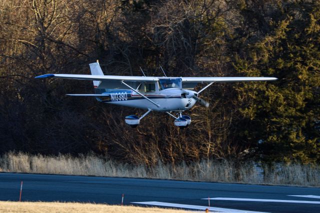 Cessna Commuter (N10380)