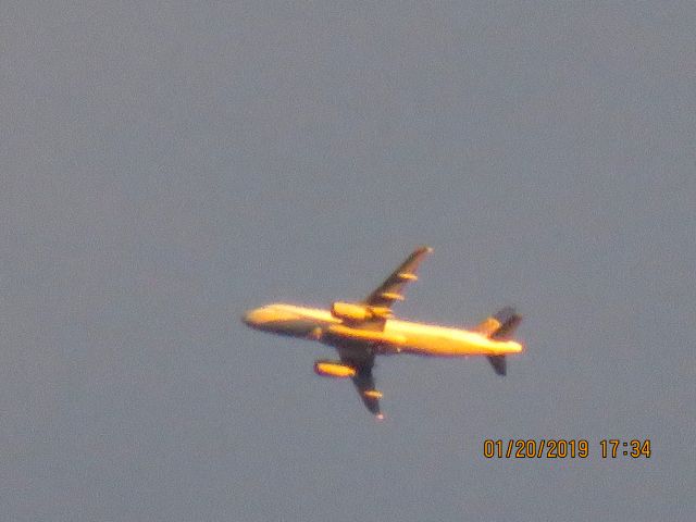 Airbus A320 (N407UA)