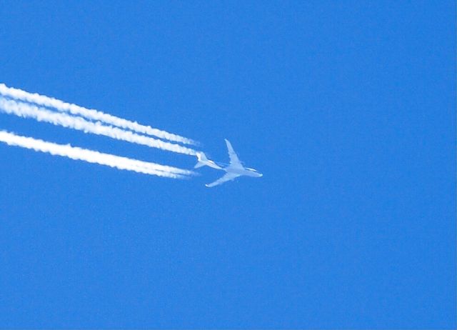 Boeing 747-400 (G-CLBA) - High over SC flying ATL-MUC.  10/18/20.