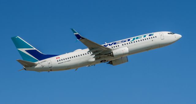 Boeing 737-800 (C-GWBU)