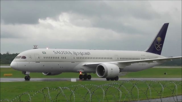 Boeing 787-9 Dreamliner (HZ-AR11) - Landed from Riyhad