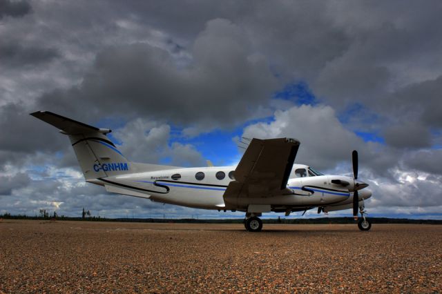 Beechcraft Super King Air 200 (C-GNHM)