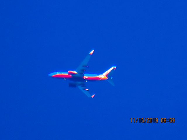 Boeing 737-700 (N799SW)