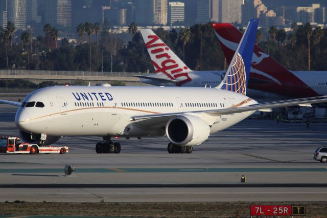 Boeing 787-9 Dreamliner (N26952)