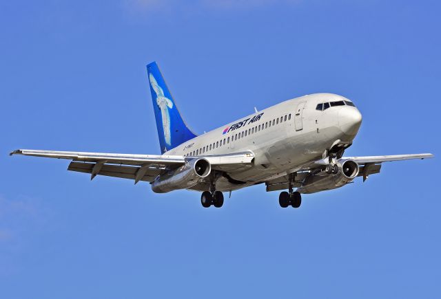 Boeing 737-200 (C-FNVT)