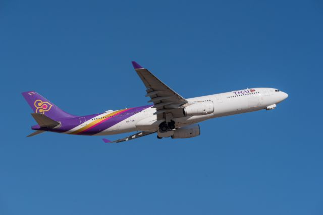 Airbus A330-300 (HS-TEN)