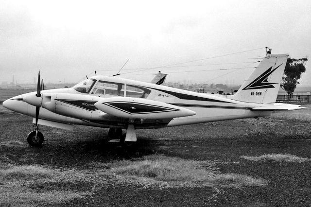 VH-DGW — - PIPER PA-30-160 TWIN COMANCHE - REG VH-DGW (CN 30-586) - MOORABBIN VIC. AUSTRALIA - YMMB 26/3/1979