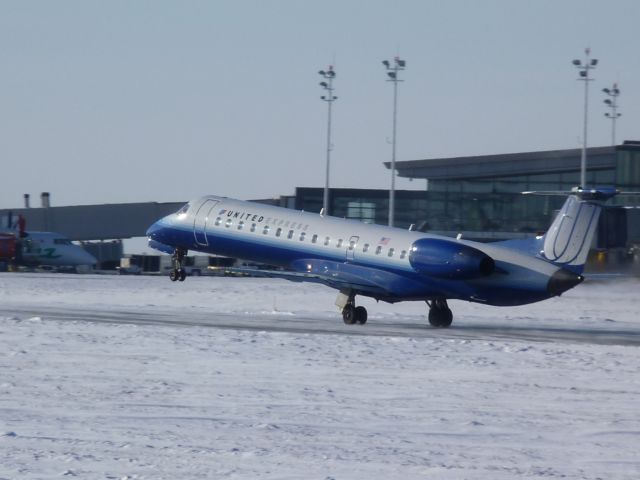 N812HK — - taking off of #25