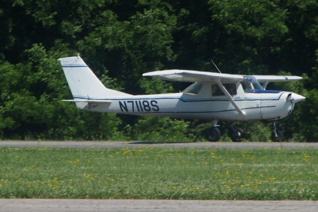 Cessna Commuter (N7118S)