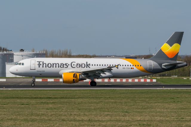 Airbus A320 (OO-TCH)