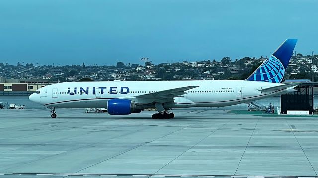 Boeing 777-200 (N777UA) - Arriving from IAD as UA1930.  United introduced the 777 on this route as a deterrent to the recently-announced SAN-IAD service on Alaska Airlines.