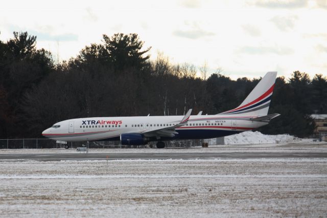 Boeing 737-800 (N917XA)