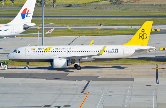 Airbus A320neo (V8-RBA)