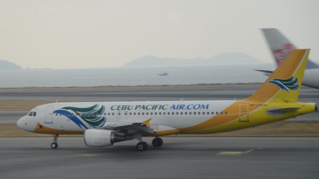 Airbus A320 (RP-C3242)