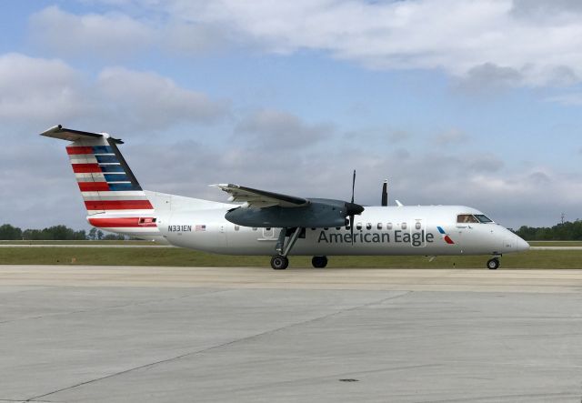 de Havilland Dash 8-100 (N331EN)