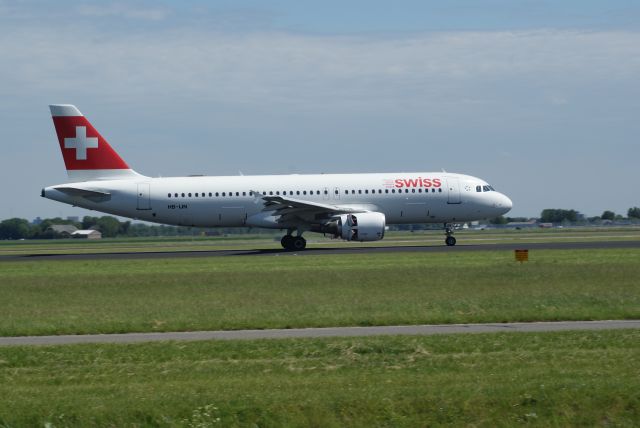 Airbus A320 (HB-IJN) - SWISS A320-214 cn643