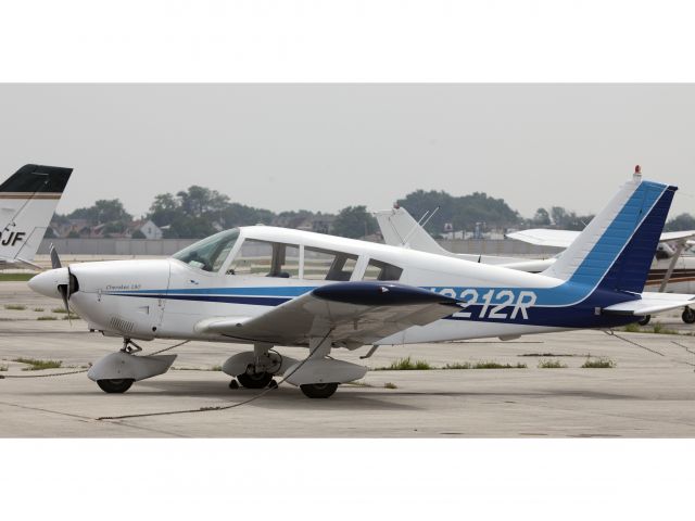 Piper Cherokee (N2212R)