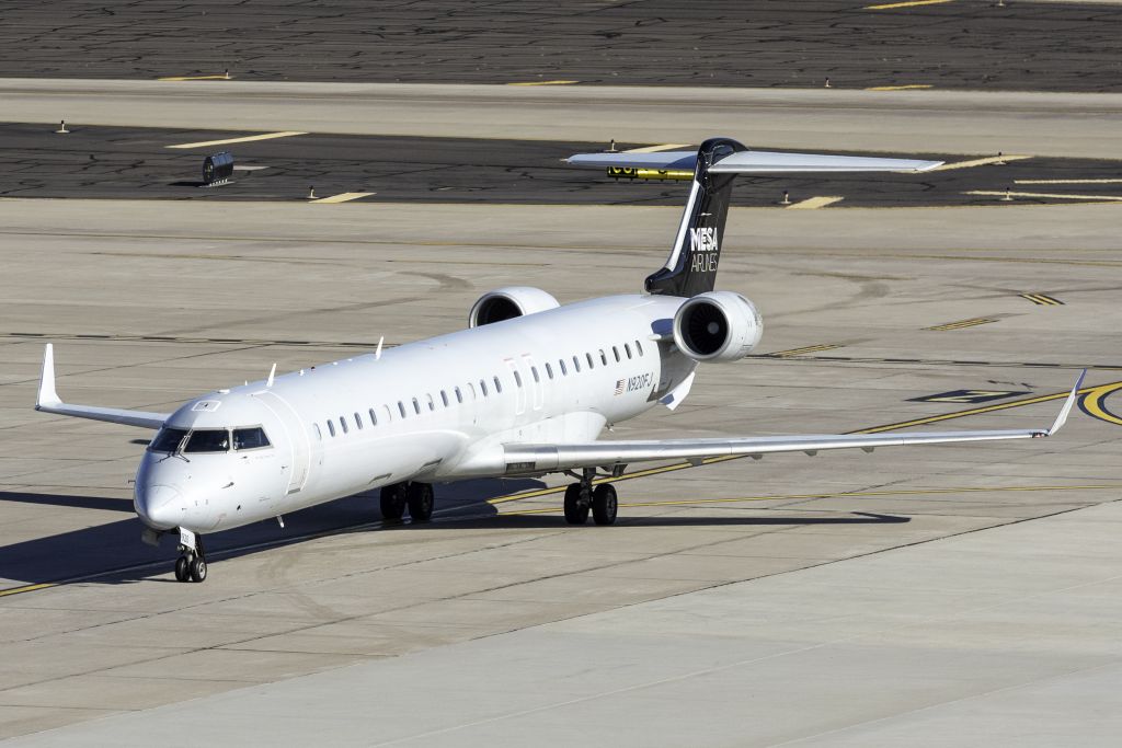 Canadair Regional Jet CRJ-900 (N920FJ)