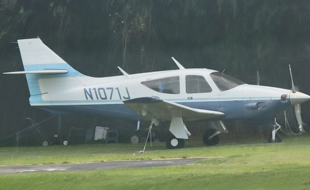 Rockwell Commander 114 (N1071J) - Aero Commander 112 at Annapolis Lee Aiport 