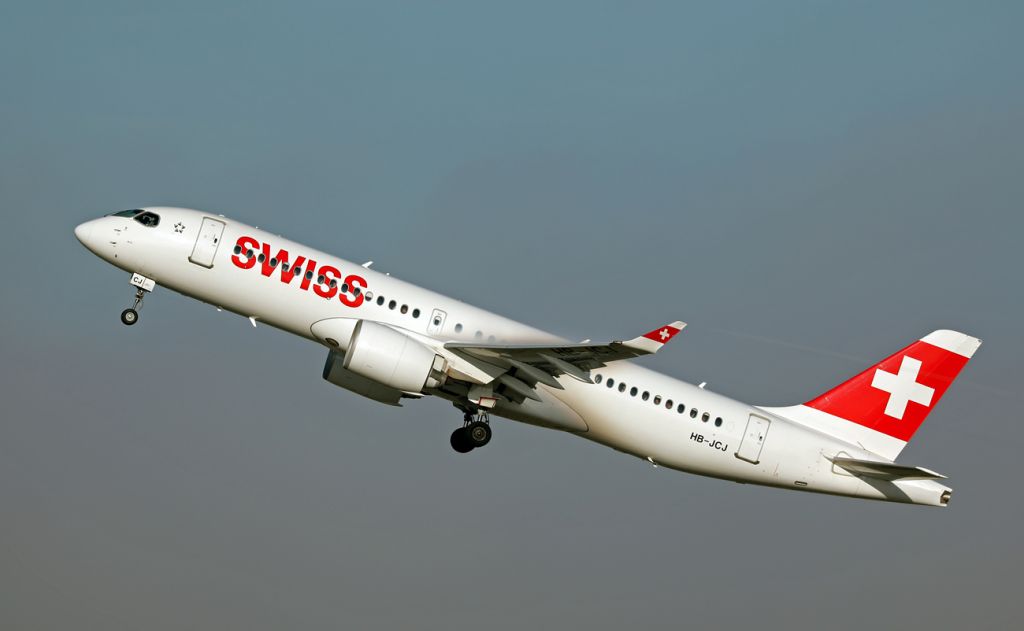 Airbus A220-300 (HB-JCJ)