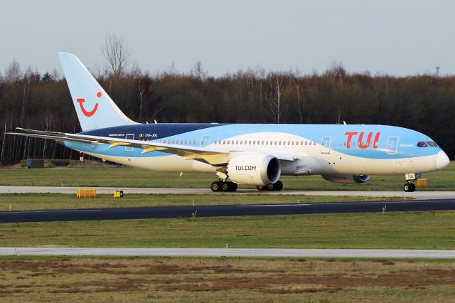 Boeing 787-8 (OO-JDL) - Ready for a short flight to Brussels EBBR