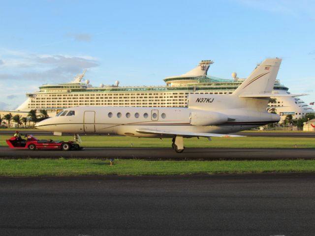 Dassault Falcon 50 (N37KJ)