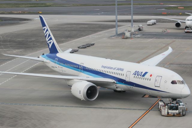 Boeing 787-8 (JA835A)