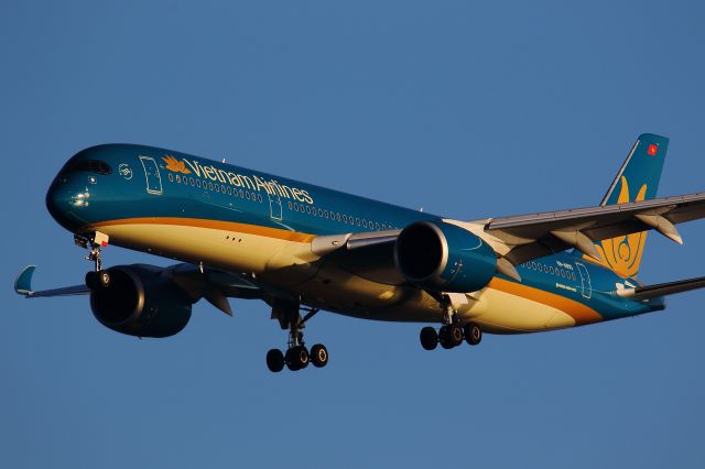 Airbus A350-900 (VN-A893)