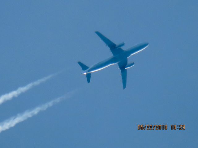 Airbus A320 (N447UA)