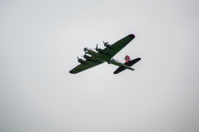 Boeing B-17 Flying Fortress (N3193G) - The Yankee Lady B-17 overhead at CYCK.