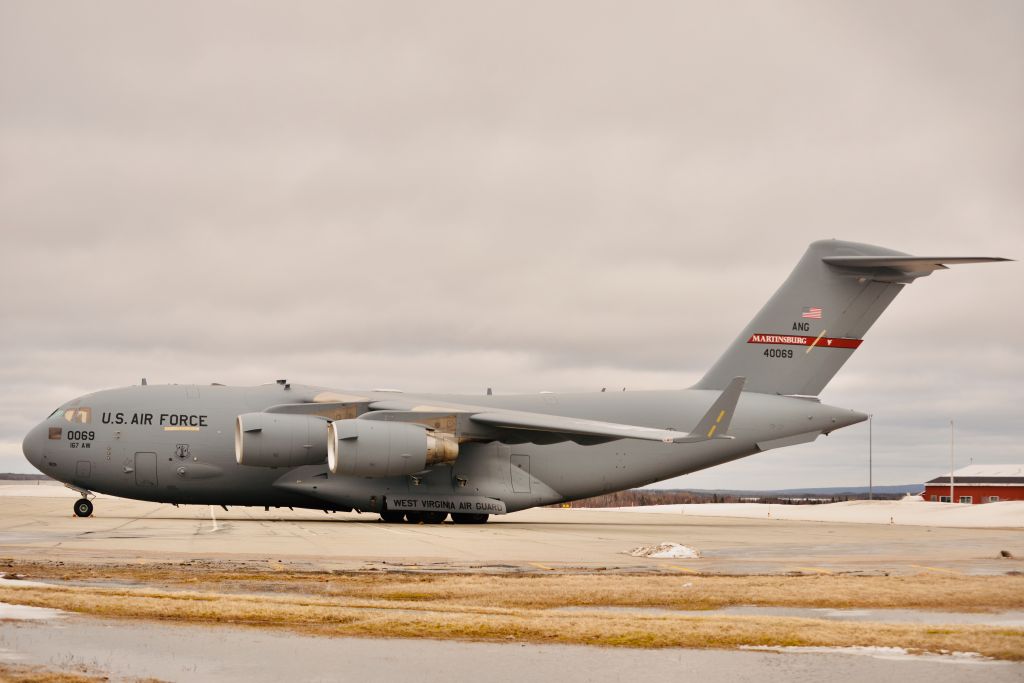 Boeing Globemaster III (94-0069) - Overnighting at Gander, Canada enroute to Qatar.