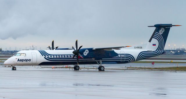 de Havilland Dash 8-400 (C-FPZS) - This Dash 8 awaiting delivery to Aurora